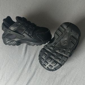 NIKE baby huarache